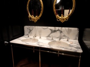 Arabescato Vanity Top with ogee Edge Detail